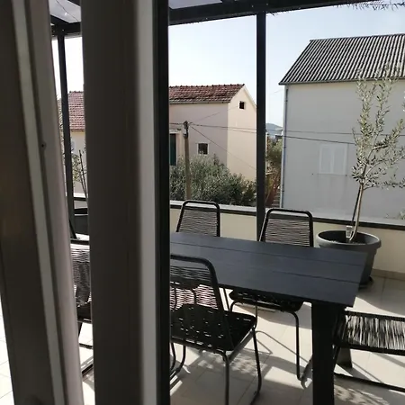 Luxury Slavica بيت ضيافة